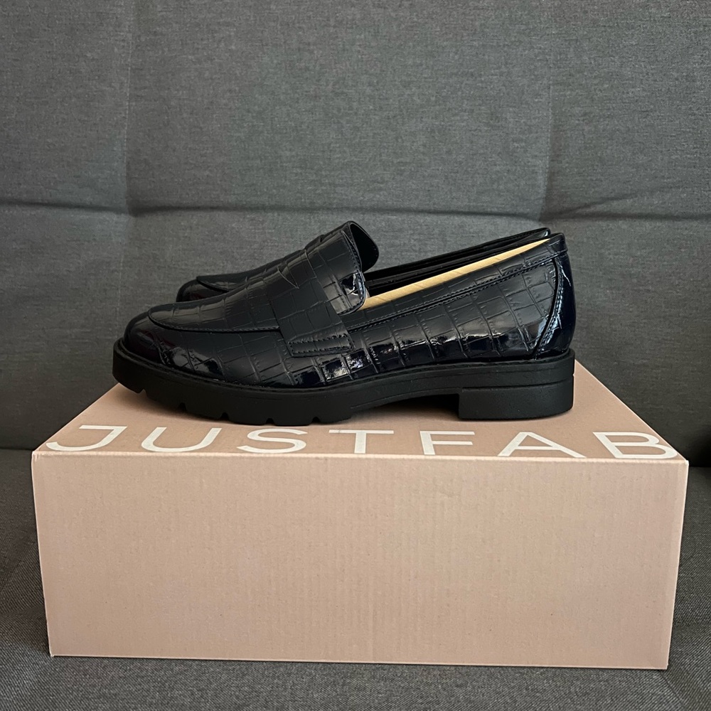 Chunky loafers